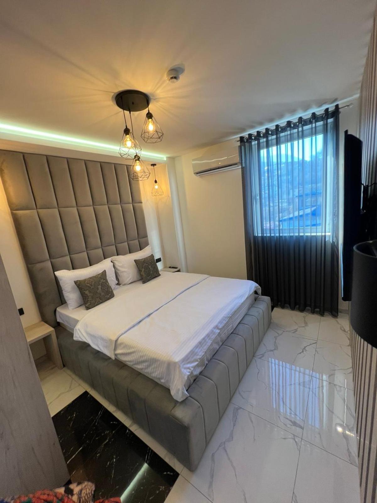 Prenociste Bis Hotel Prijepolje Ngoại thất bức ảnh